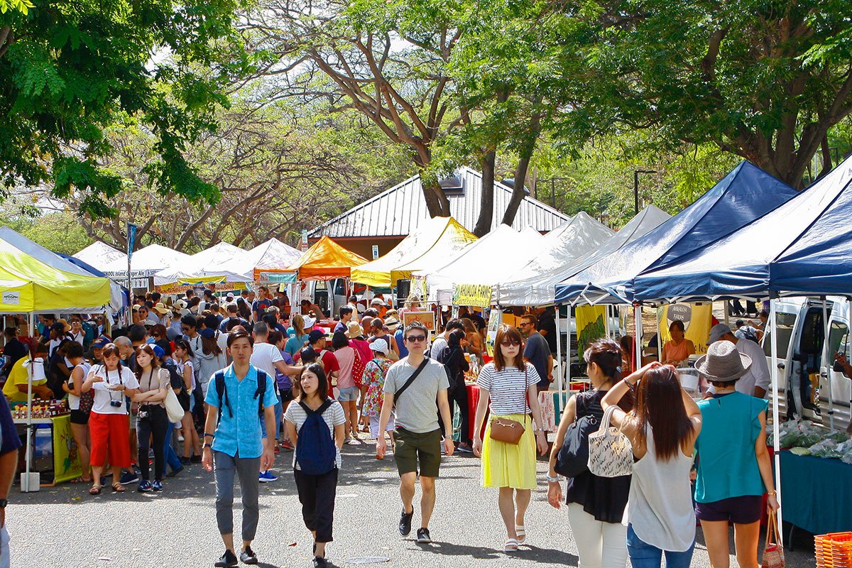 Saturday Morning At KCC Farmer’s Market Honolulu