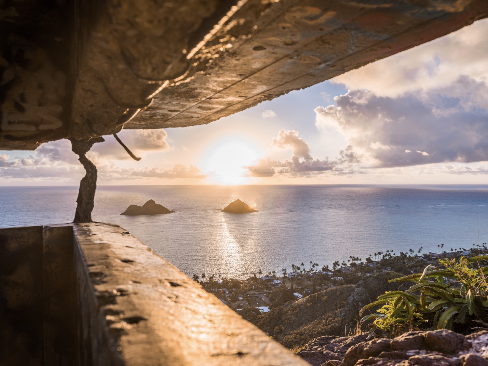 Lanikai Pillbox Hike - Fun things to do on O’ahu island