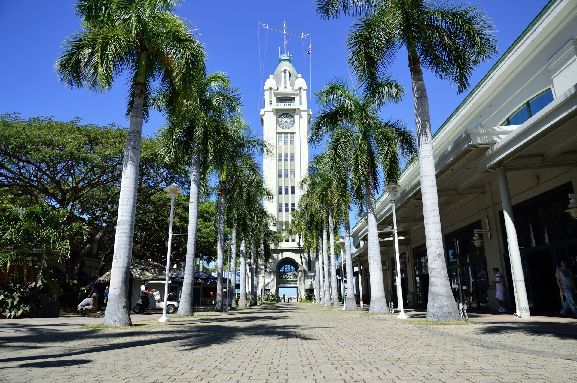 Explore History and Enjoy Hawaii Sense At Aloha Tower